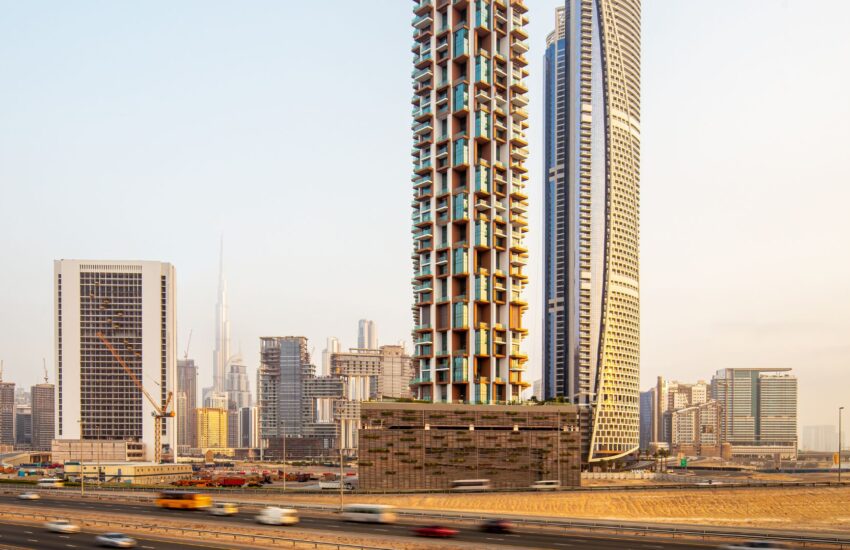 هتل و رزیدنس اس ال اس دبی توسط واو در منطقه بیزینس بی در شهر زیبای دبی در امارات متحده عربی