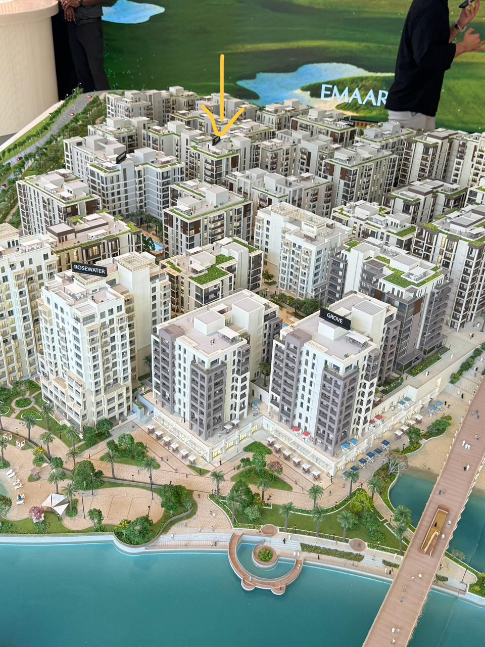 اپارتمان های 102 سدار توسط اعمار در کریک هابر